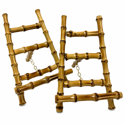 Portable & Space-Saving Bamboo Stand with 3-in-1 Universal Compatibility and Adjustable Viewing Angles for Phone and Tablet স্মার্টফোন এবং ট্যাবলেটের জন্য বহনযোগ্য এবং স্থান-সঞ্চয়কারী বাঁশের স্ট্যান্ড