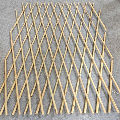 Expanding Bamboo Pole Fence , Natural Garden Privacy Screen Roll 6 Ft X 6 Ft